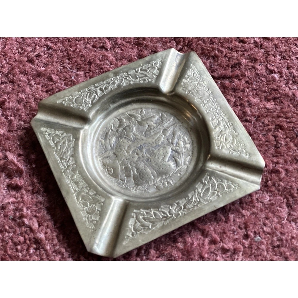 Vintage Gold Color Brass Ashtray Ornate Floral Decorative Boho - Picture 2 of 6